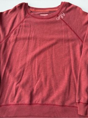 American Eagle Cozy Script Pullover Sweatshirt - Deep Rose